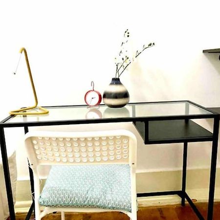 Romantic Chiado 7 -Private Small Single Room With No Outside Window Lisboa Dış mekan fotoğraf