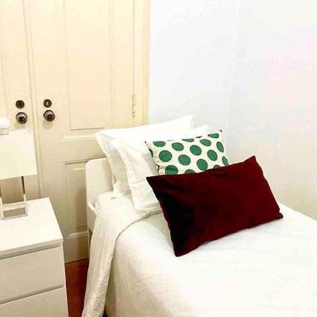 Romantic Chiado 7 -Private Small Single Room With No Outside Window Lisboa Dış mekan fotoğraf