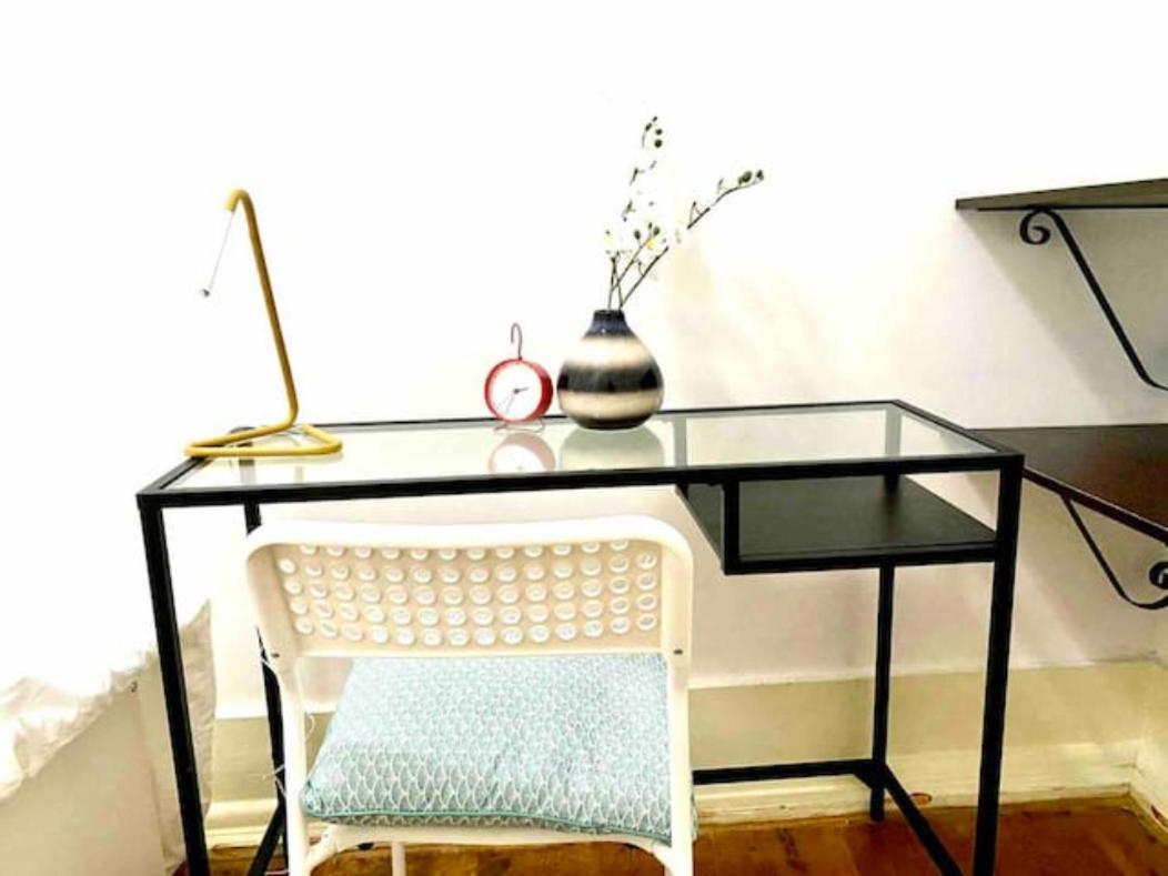 Romantic Chiado 7 -Private Small Single Room With No Outside Window Lisboa Dış mekan fotoğraf